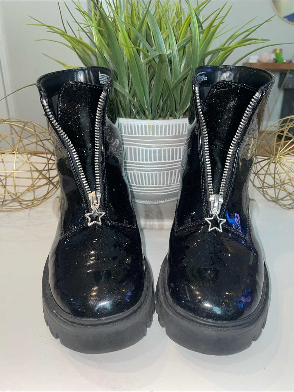 art class Black Patent Star-Zip Platform Boots - Kids
